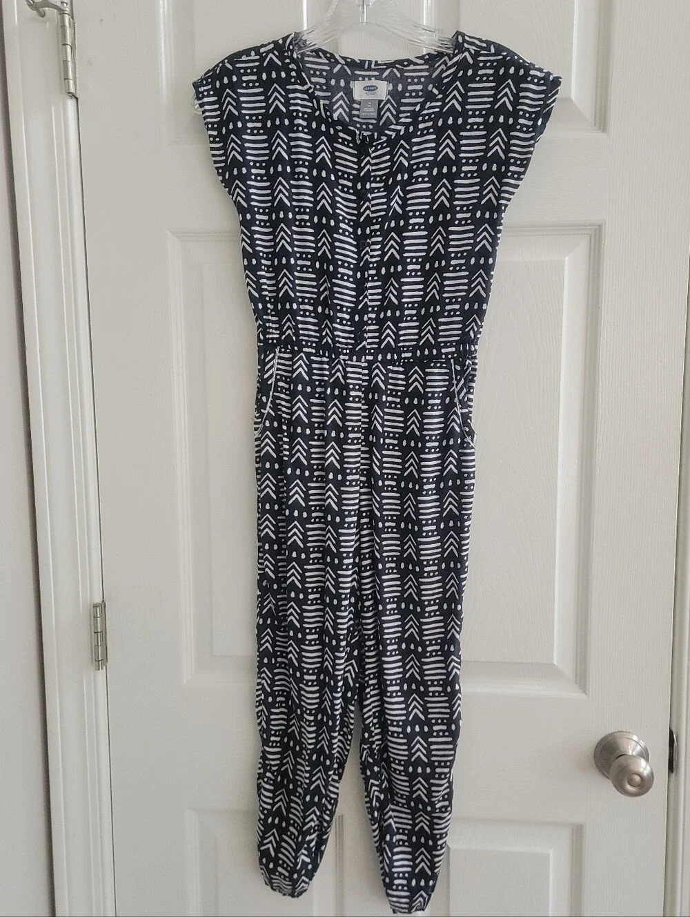 Old Navy Print Jump Rayon Black White Geometric Jumpsuit Girl Sz M (8) Boho